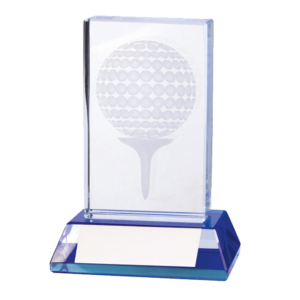 Glas med golfboll och peg lasergraverat inuti glaset