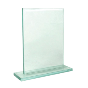 Rektangulär glasstatyett i grönt jadeglas, retangulärt stående på glassockel.